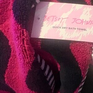 Betsey Johnson Pink and Black Bath Towel - New with Tags